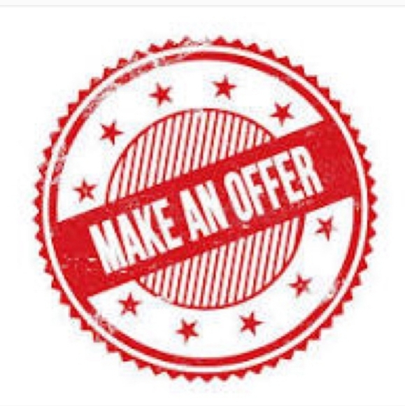 Welcome to my Posh Closet! - Picture 6 of 8